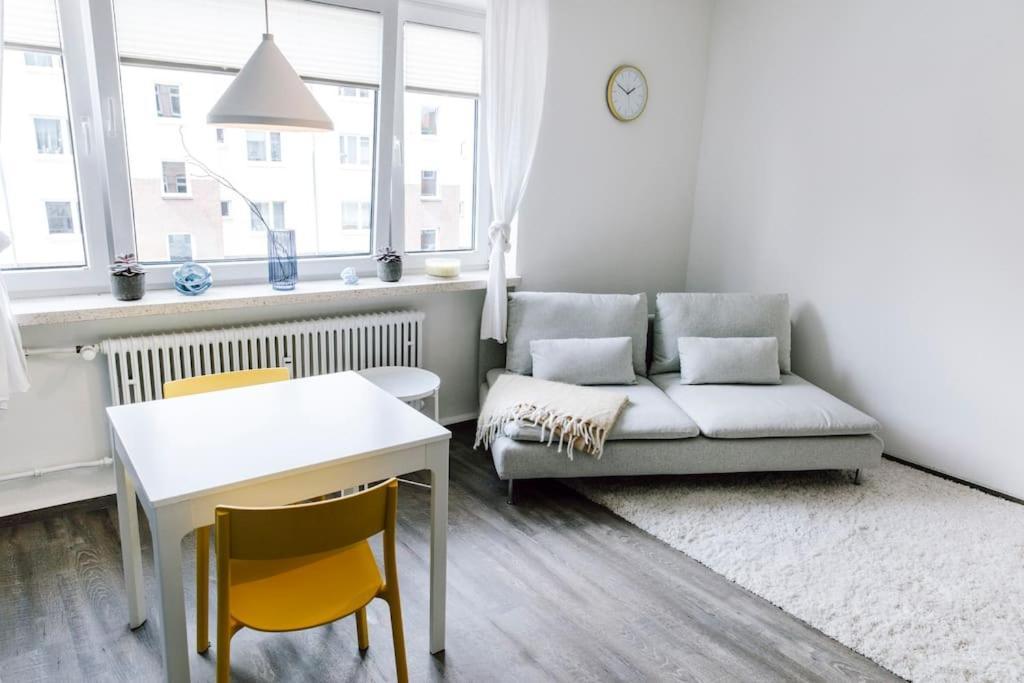 Mitten Im Zentrum Mit 24H Check-In 킬 외부 사진